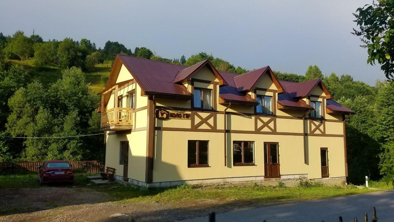Коло Гір Hotel Kolochava Buitenkant foto